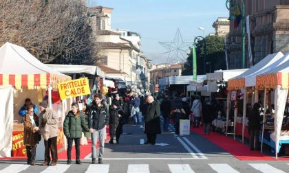 Gli ambulanti scrivono ai sindaci: «Rimborsateci l'occupazione di suolo pubblico»