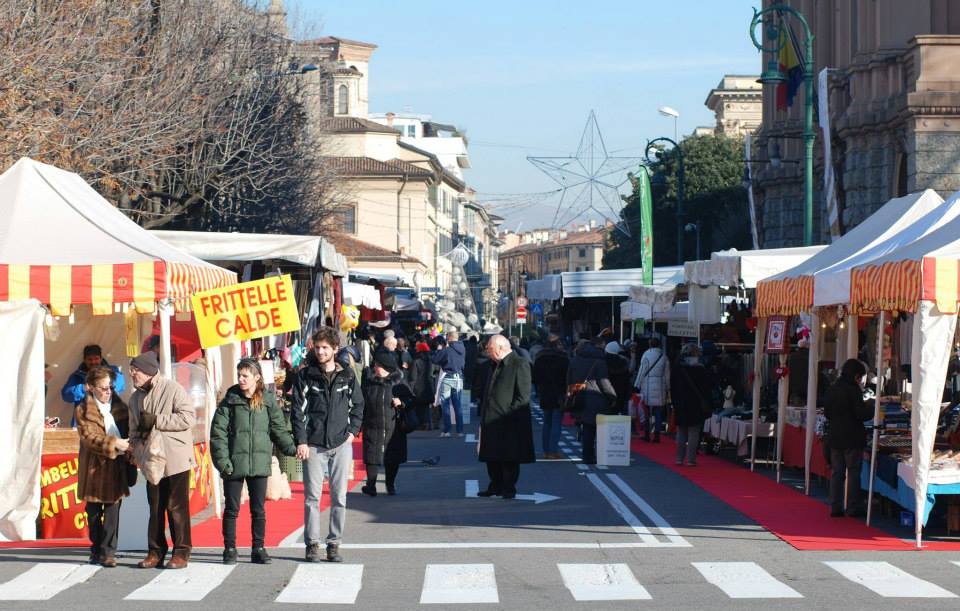 Gli ambulanti scrivono ai sindaci: «Rimborsateci l’occupazione di suolo pubblico»