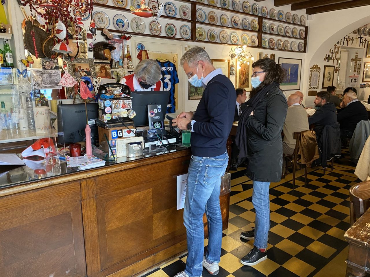 La Giuliana (cioè la Trattoria D’Ambrosio) ha riaperto, che festa! «Tornare qui è emozionante»