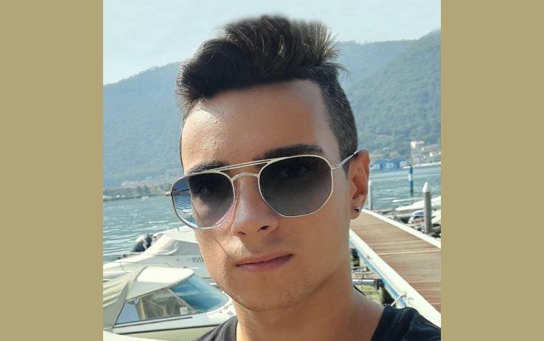 Chi era il 19enne morto davanti agli amici sabato notte a Entratico