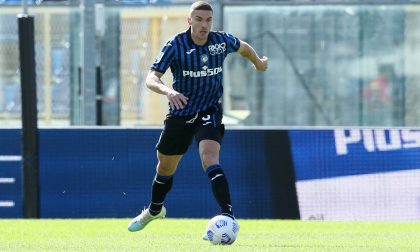 Forte in campo e saggio nelle interviste. Gosens, fa il "pompiere da Scudetto"