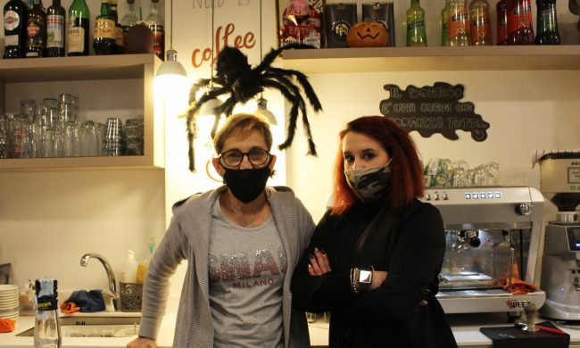 Barista non chiude alle 18 (ma alle 20) per protesta