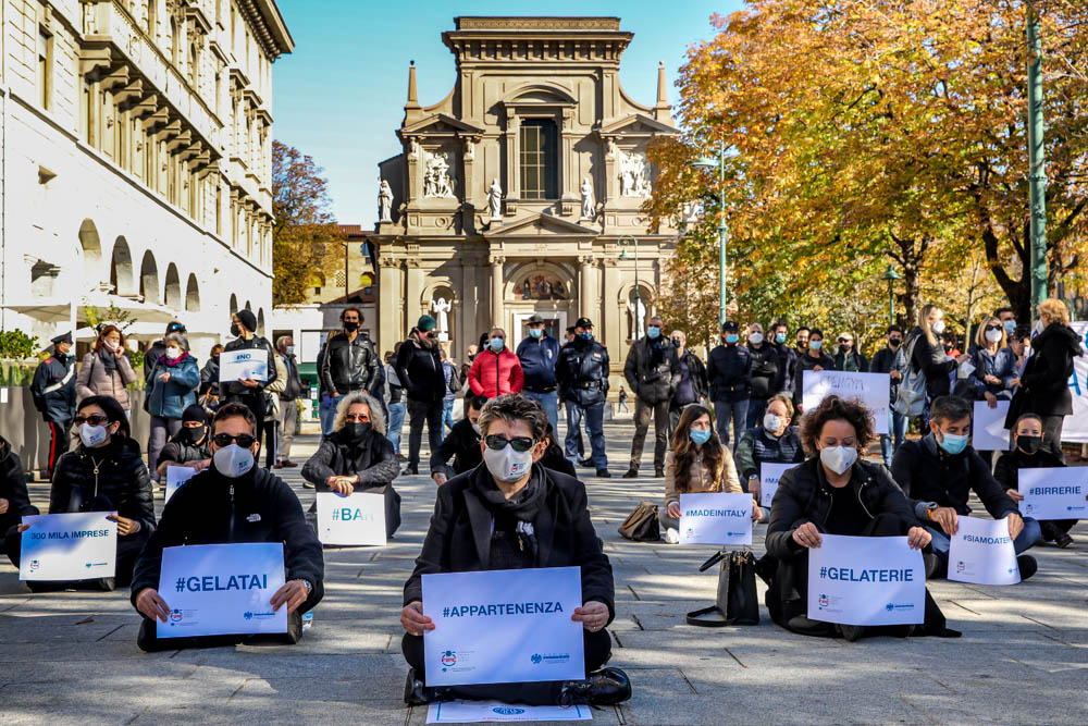 bergamo-protesta-ristoratori-foto-devid-rotasperti (3)