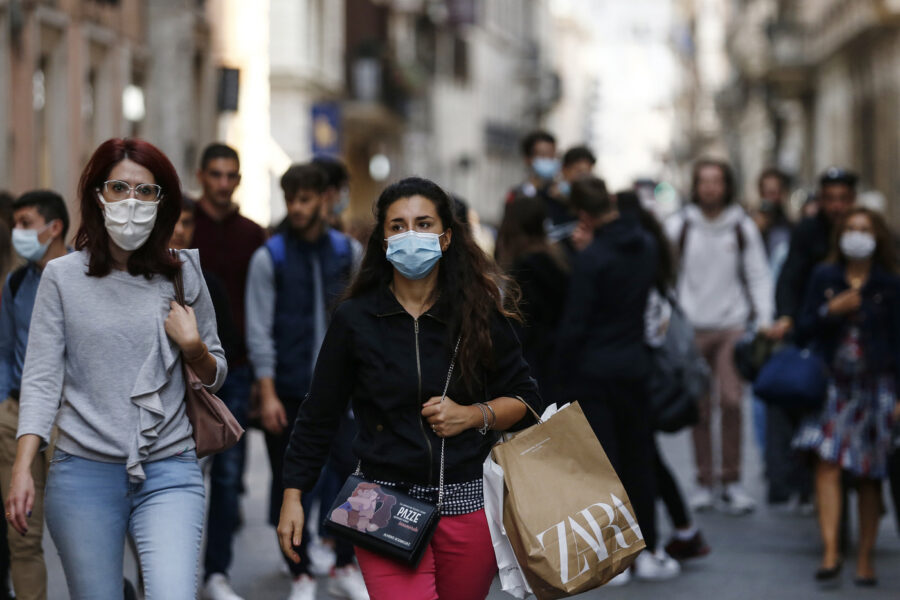 «L’indice Rt è stabilmente sotto l’1. Il vaccino anti-Covid? Se ne occuperà la Protezione civile»