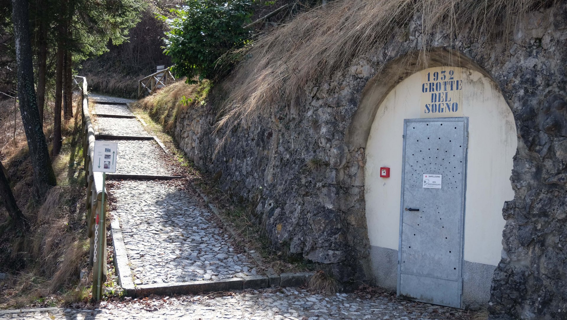 45855044_Tempo libero - Angelo Corna - Oter Grotte del sogno 2