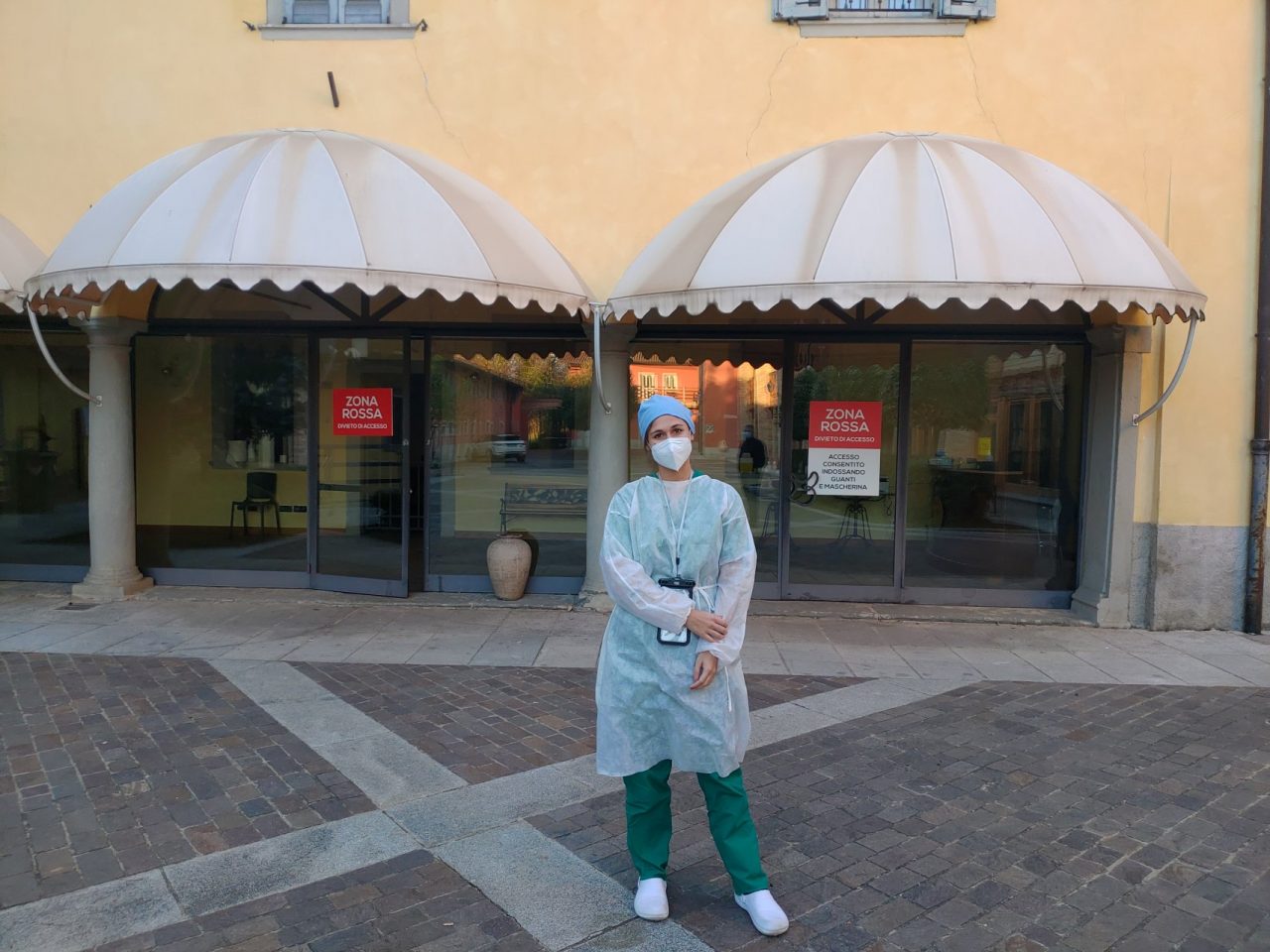 Viaggio nel Covid Hotel della Muratella, dove si scacciano virus e paura