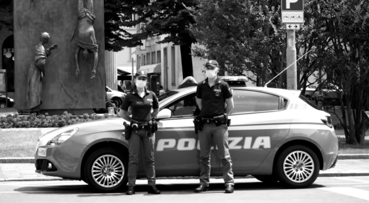 “La misura del tempo”, il film che racconta il Covid a Bergamo grazie ai volti della polizia