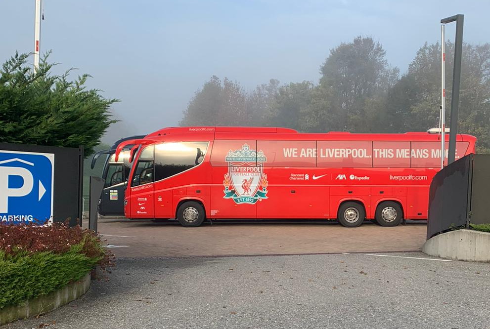 Verso Atalanta-Liverpool, il bus dei Reds è già arrivato (ma i giocatori ancora no)