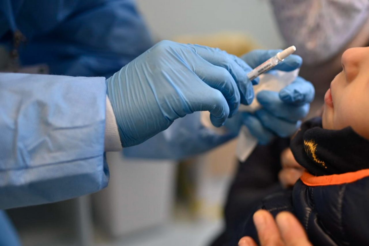 Vaccini antinfluenzali, in Lombardia estesa la gratuità di quelli spray fino ai 10 anni