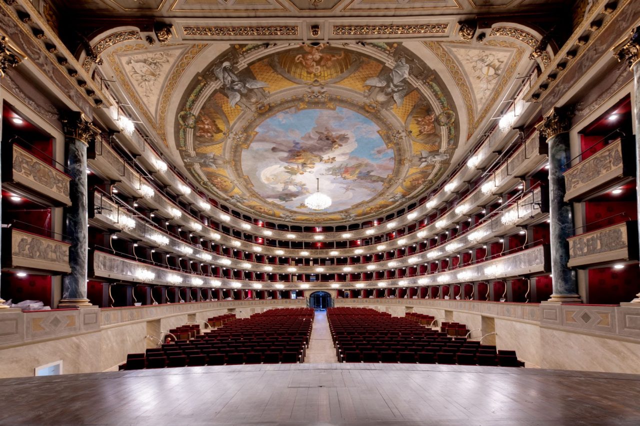 Allianz diventa sponsor del Donizetti (ma il teatro non cambia nome)