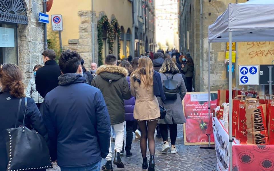 Zona gialla e cielo limpido, la gente si è mossa in massa (era prevedibile)