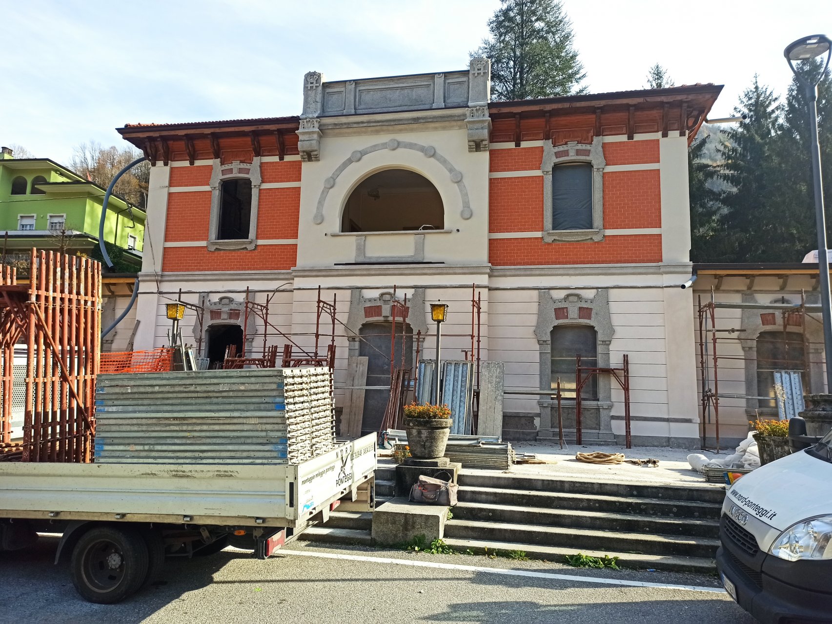 46225926_Tempo Libero - Angelo Corna - San Pellegrino I lavori di recupero dell’ex-stazione ferroviaria