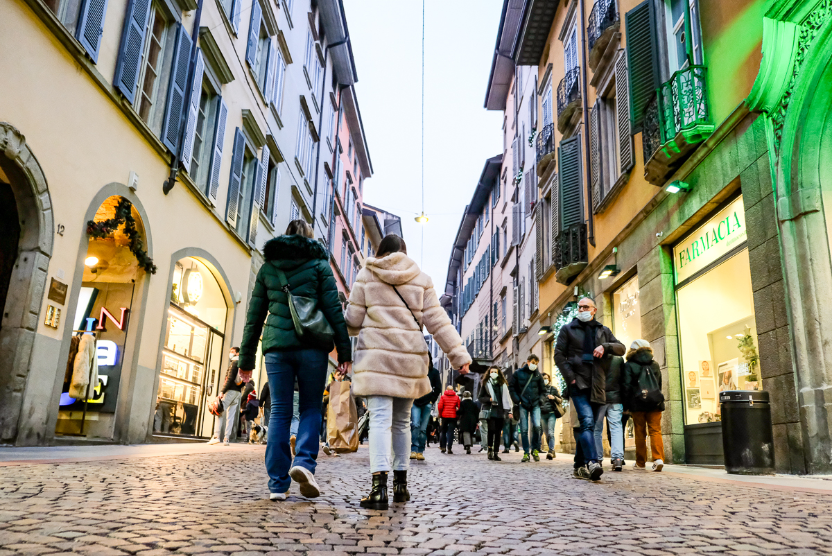Ecco cosa si potrà fare (e cosa no) fino al 15 gennaio: spostamenti, scuola e aperture