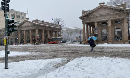 Il Comune risponde agli attacchi sul "piano neve": «Agito tempestivamente. Nevicata eccezionale»