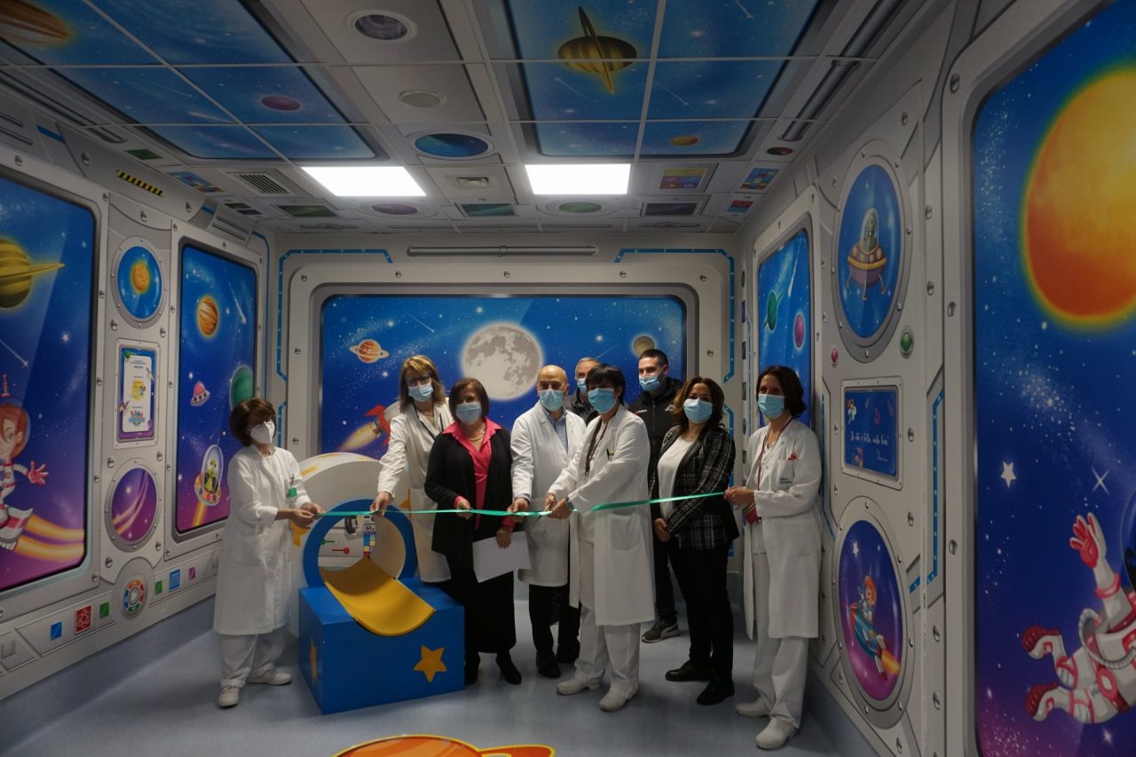 La sala d’attesa… spaziale per i piccoli pazienti dell’ospedale Papa Giovanni