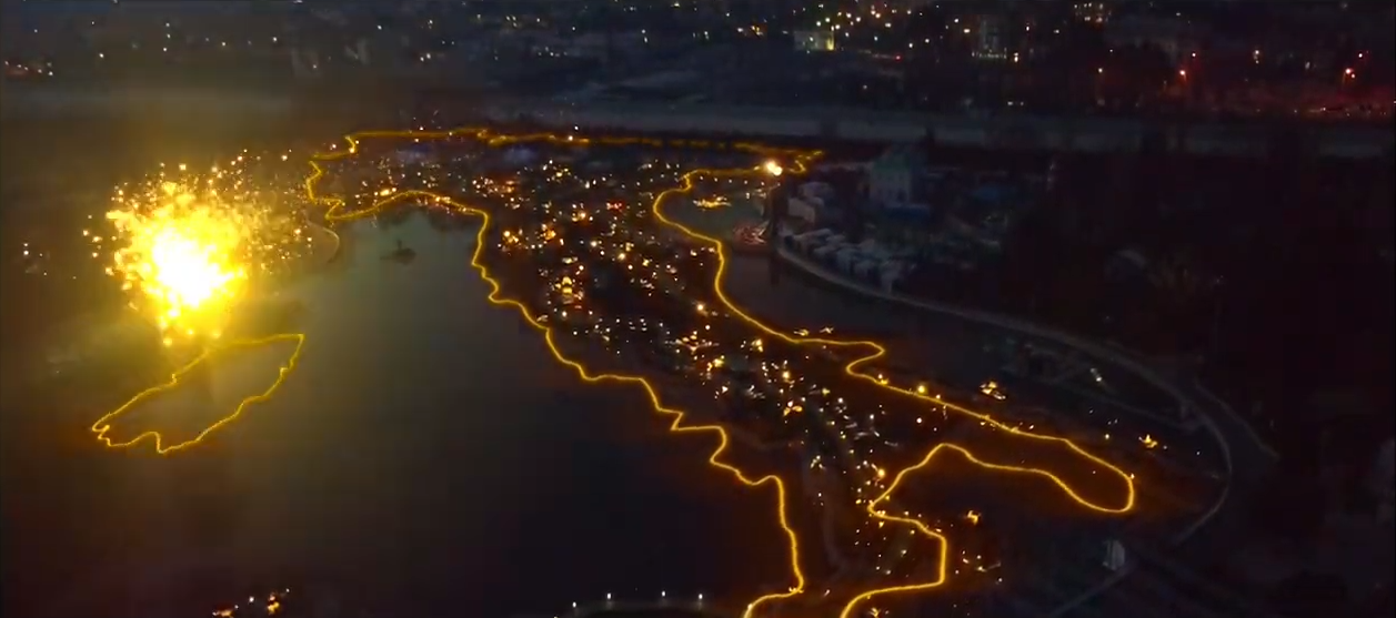 I bambini delle scuole di Milano e Bergamo illuminano Minitalia per Natale