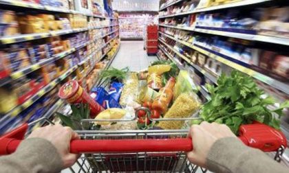 Il caro-vita sfonda quota 1.200 euro in più di spesa annua a famiglia a Bergamo