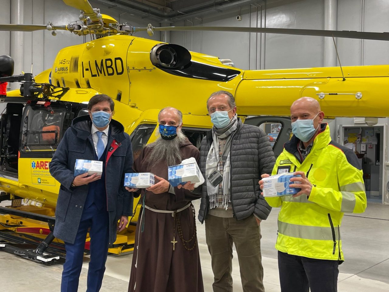 Sorpresa per gli operatori sanitari del Papa Giovanni: donate diecimila mascherine