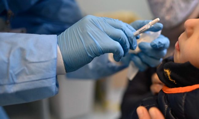 Vaccino spray, al via le somministrazioni a Treviglio per i ragazzi dai 10 ai 18 anni