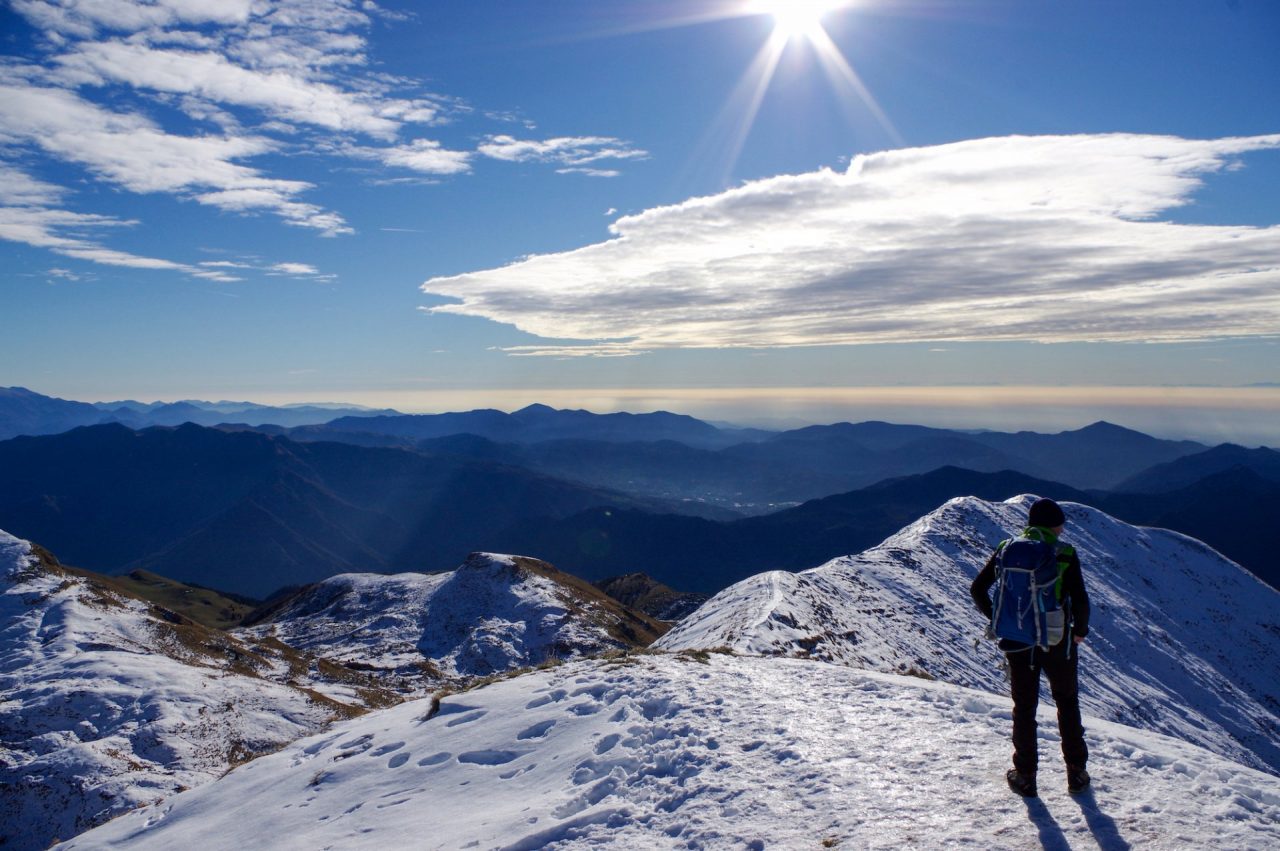 Il monte Grem, in Val Brembana, è la meta perfetta per chi ama la storia e la neve