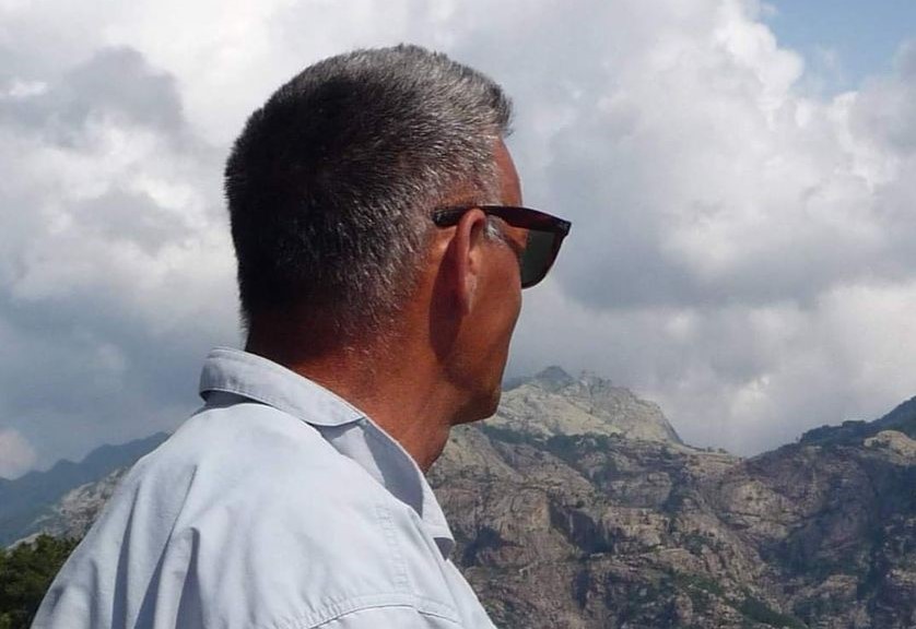 «Scattavi con gli occhi e catturavi la felicità»: il dolore di Vertova per il fotografo Beppe Sala
