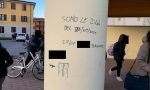 Vergognose scritte antisemite fuori dalle scuole medie di Chiuduno. L'ira del sindaco