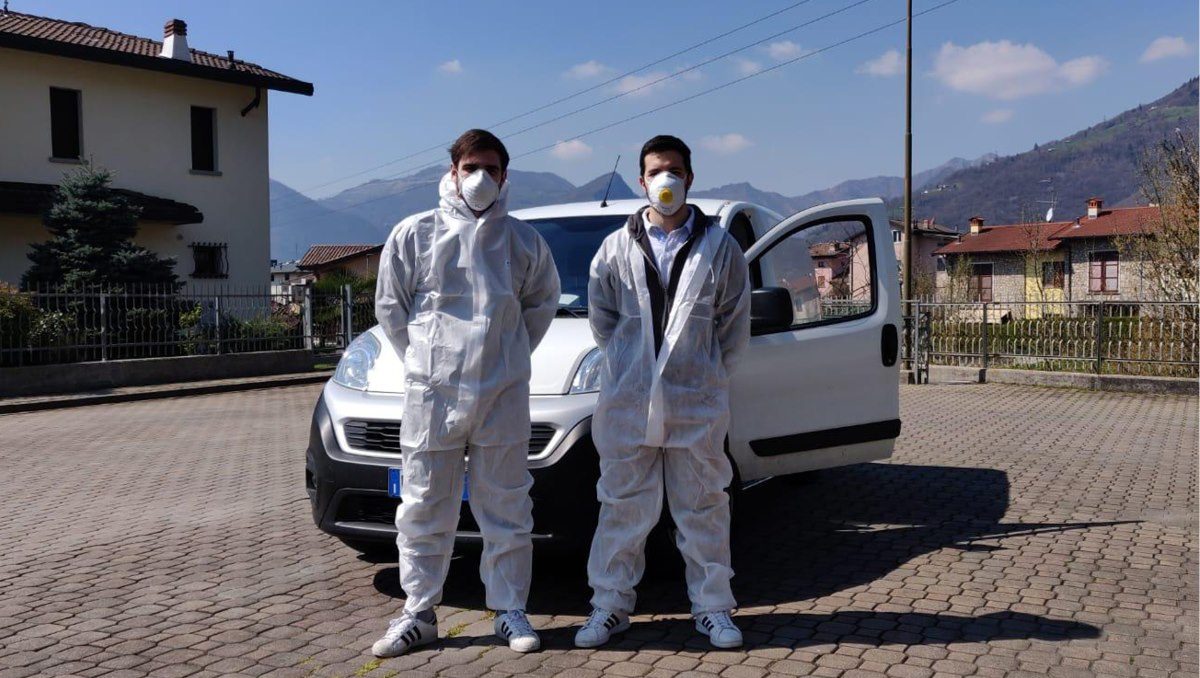 Rubata l’apparecchiatura ai due giovani che con il Covid garantivano radiografie a domicilio