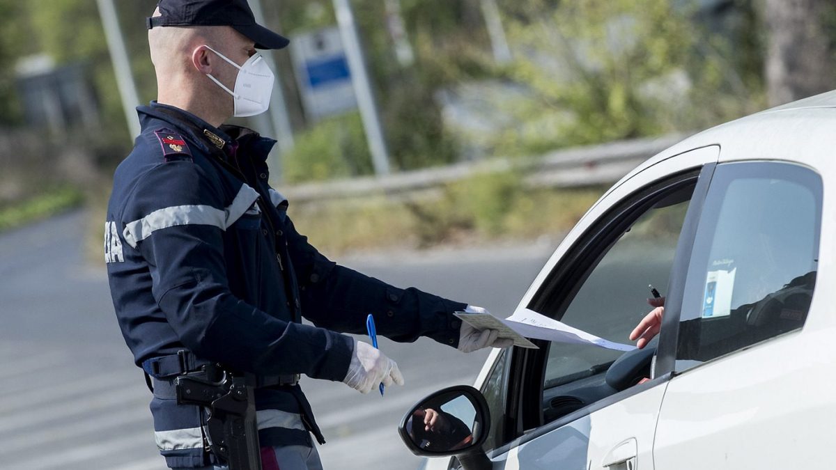 Boom di controlli ieri (29 marzo), verificate 4.009 persone: 53 multe e 5 denunce