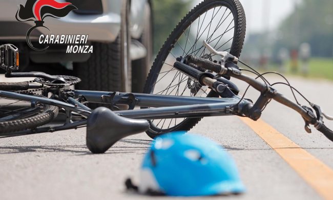 Investe un uomo in bici e poi lo bastona per farsi risarcire il danno all’auto