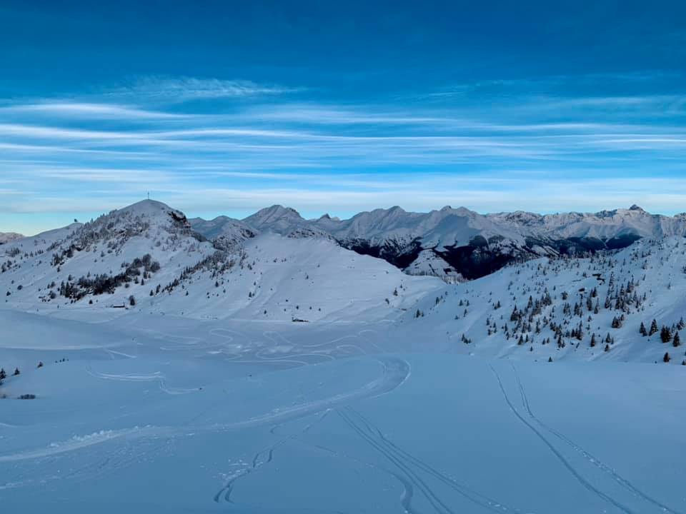 Pericolo valanghe, ordinanza di chiusura sul Farno per il sentiero verso la Croce