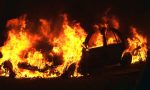 Auto si schianta nel fosso e prende fuoco: morto 55enne di Rogno