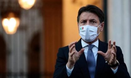 Anche l'ex premier Conte, sui social, ha ricordato il dolore di Bergamo con la foto simbolo