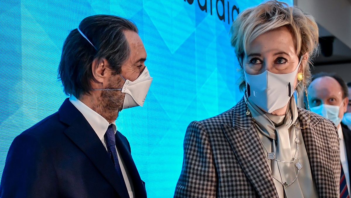 Tutti i lombardi vaccinati entro giugno? Dopo la promessa di Bertolaso, la conferma di Fontana