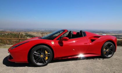 Ferrari e reddito di cittadinanza: indagato 46enne bresciano