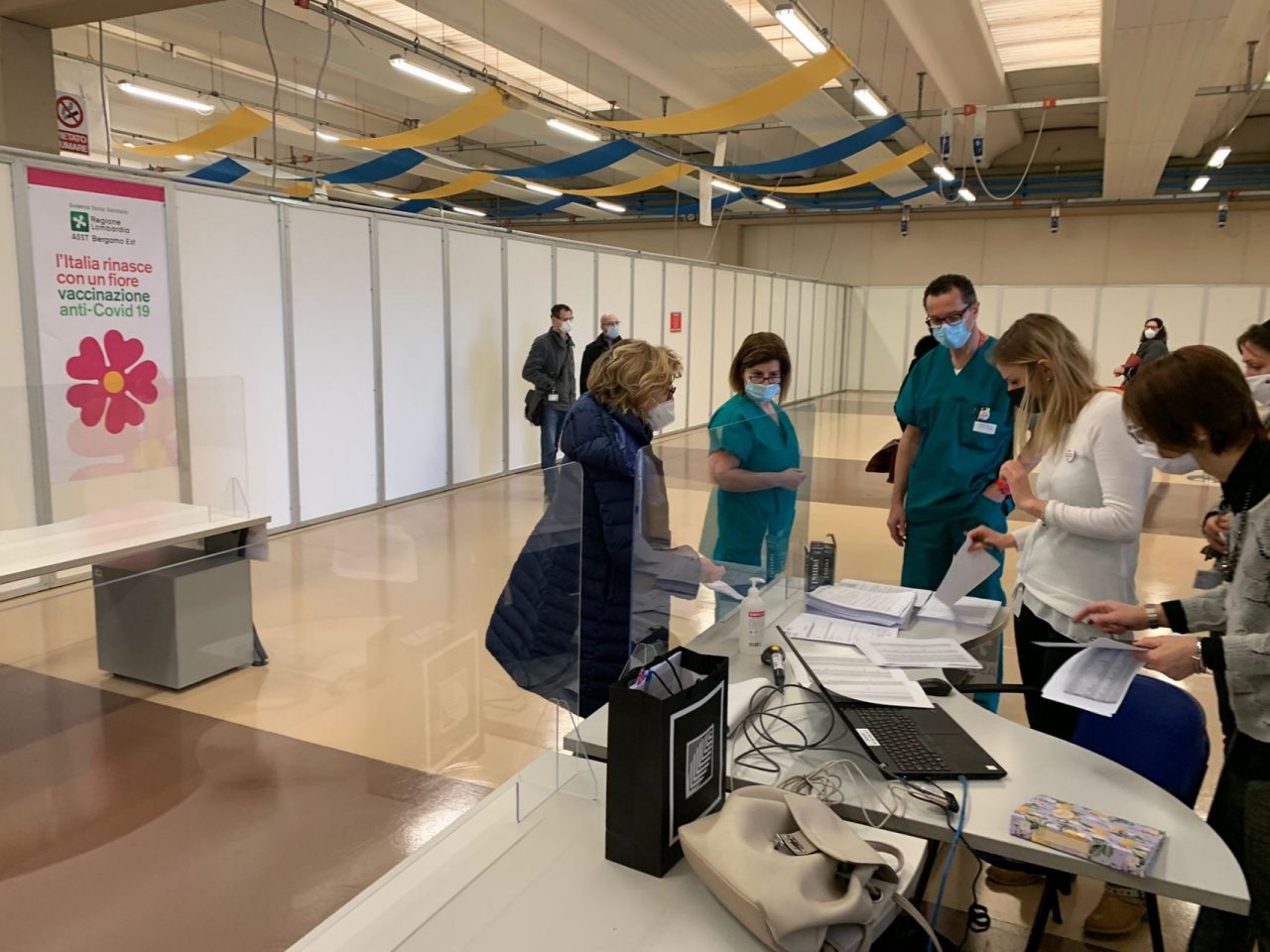 Inaugurato il PalaSettembre di Chiuduno: un potenziale da 2.300 vaccinazioni al giorno