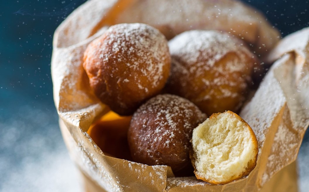 Frittelle da asporto, concorsi e sfilata a domicilio: in Val Gandino impazza la fantasia