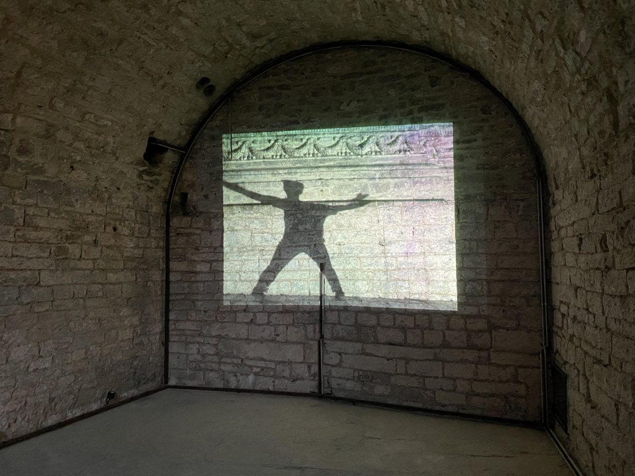 Un cinema a cielo aperto nella cisterna romana di Città Alta (fuori dalla funicolare)