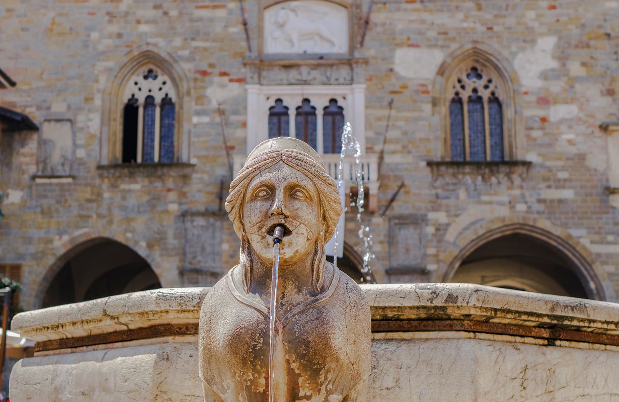 Contest online vinto da Bergamo, ancora un mistero il monumento che verrà restaurato