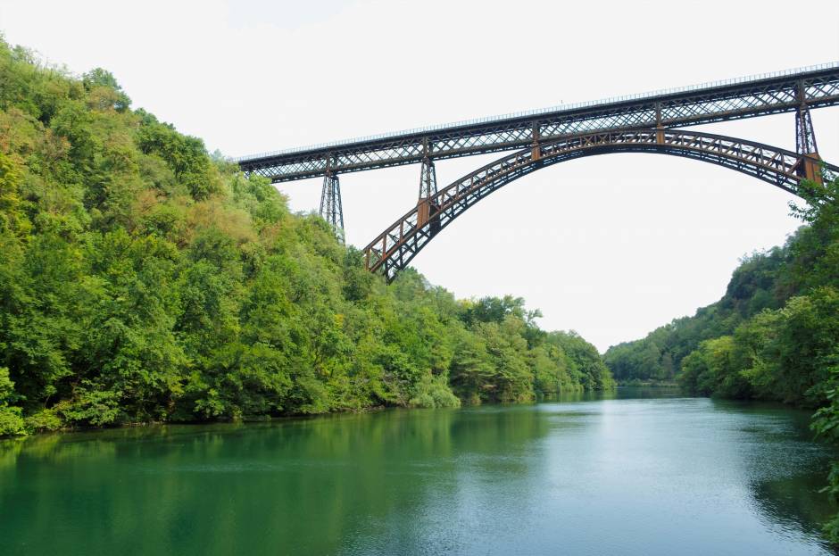 Rally di 6mila chilometri attraverso sei ponti storici (tra cui il San Michele di Paderno)
