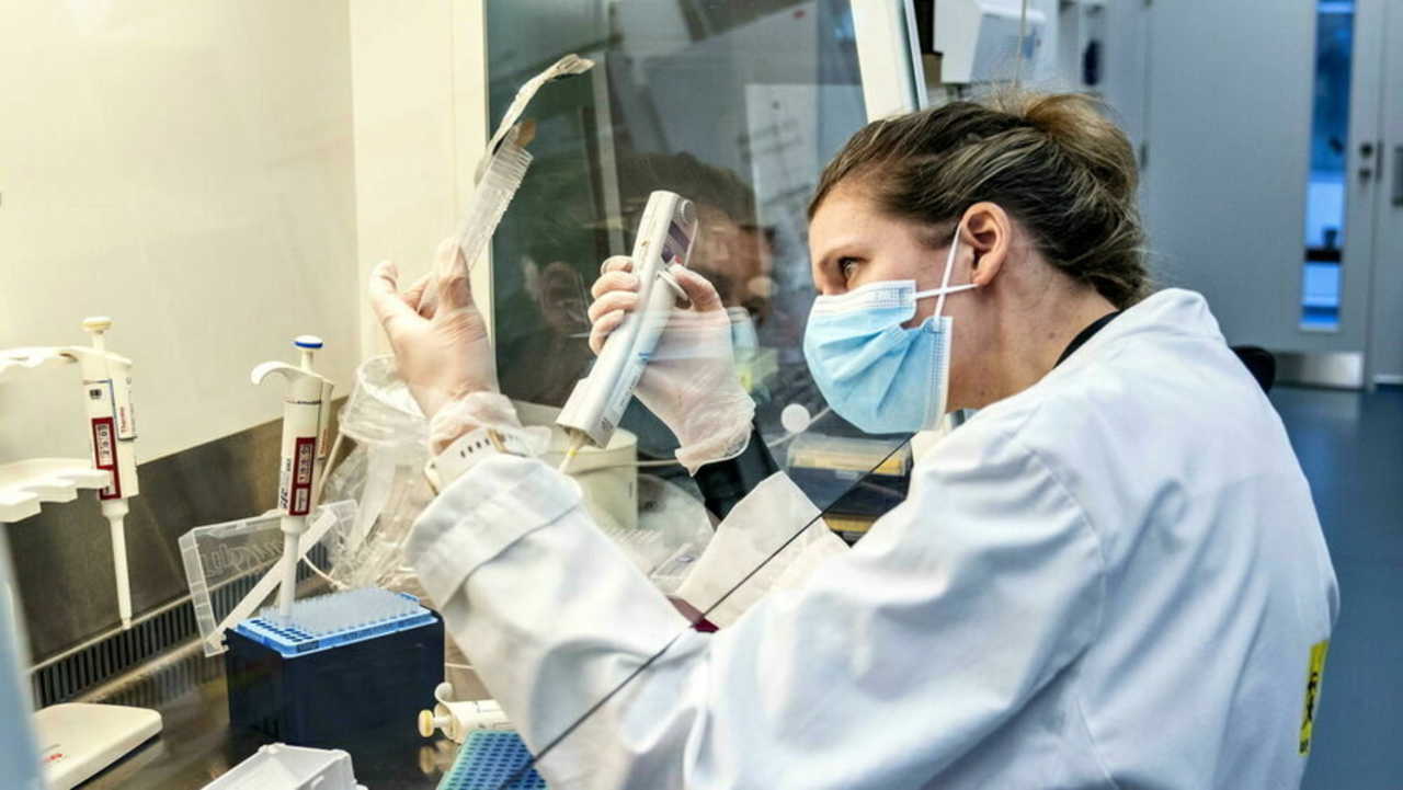 La variante Delta è la prevalente in Lombardia. L’85% dei positivi non è vaccinato