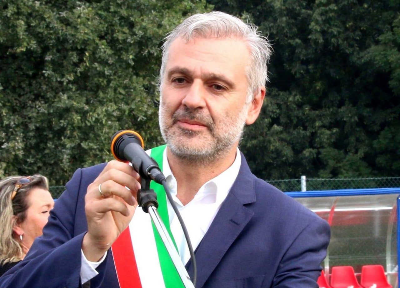 Albano, dopo lo scandalo “erotico” tutti scaricano il sindaco. Tranne la vicesindaco