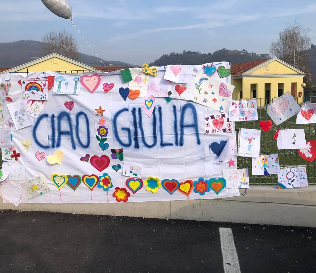 L’addio di Chiuduno a Giulia, morta a 9 anni per una sindrome rara