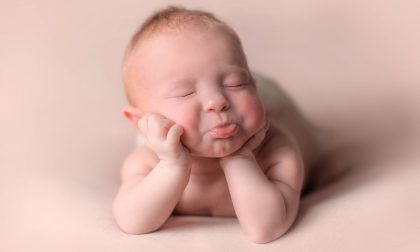Sonia Quaranta, la bergamasca (di Nembro) che fotografa la meraviglia dei neonati