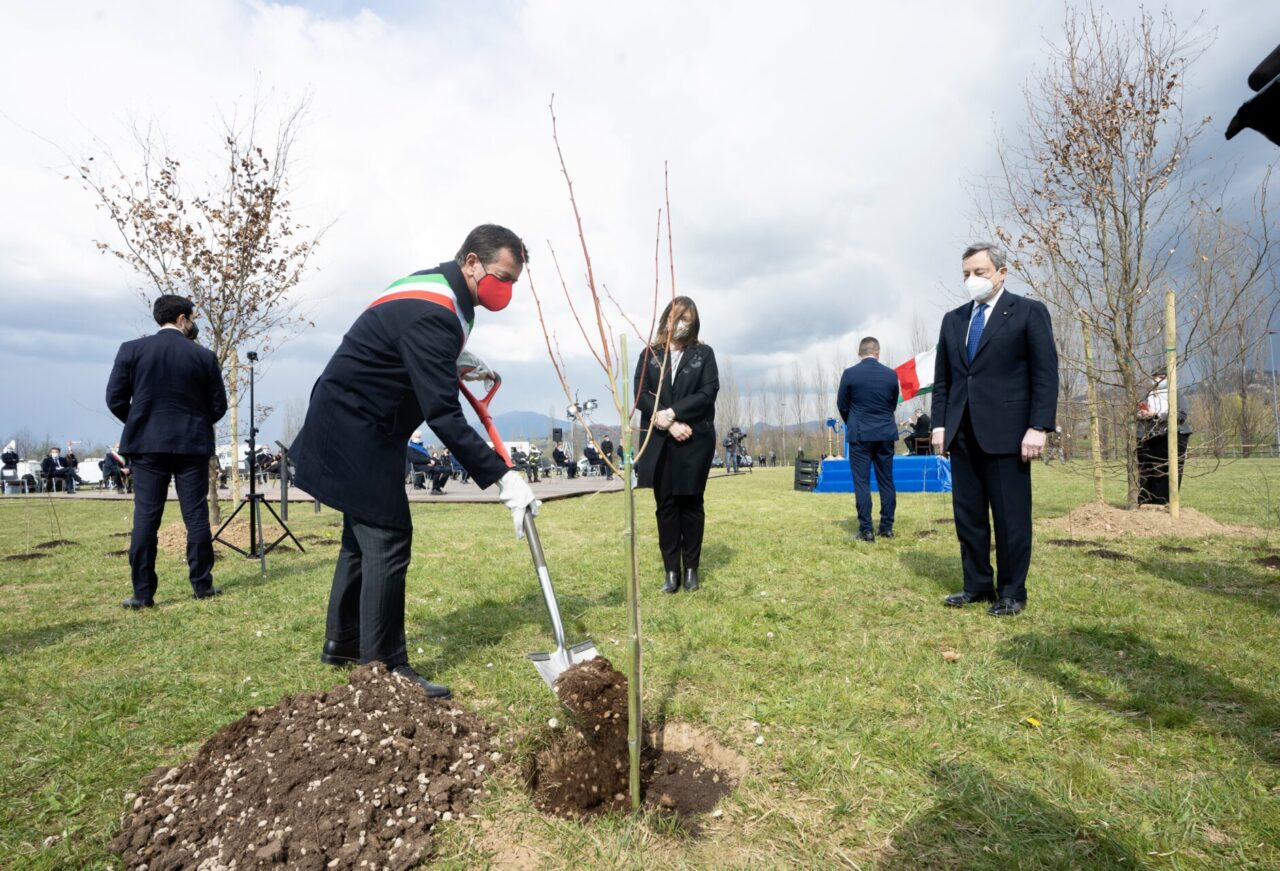 Bosco della Memoria, con la campagna di crowdfunding raccolti oltre 126 mila euro
