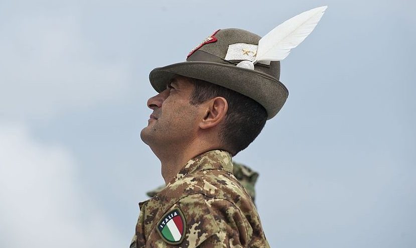 I camion militari con le bare di Bergamo venivano dal comando del generale Figliuolo