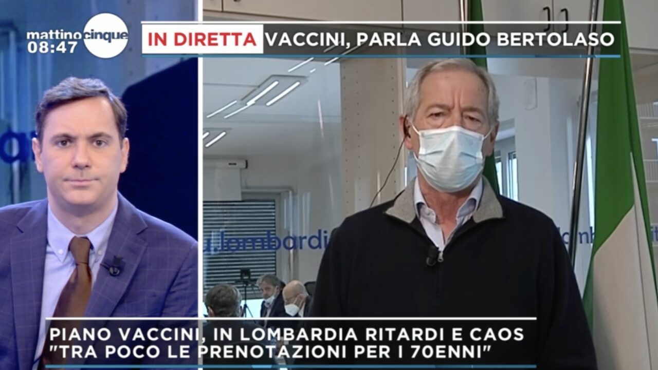 Bertolaso attacca ancora Aria, poi annuncia: «A giorni prenotazioni vaccini per over 70»