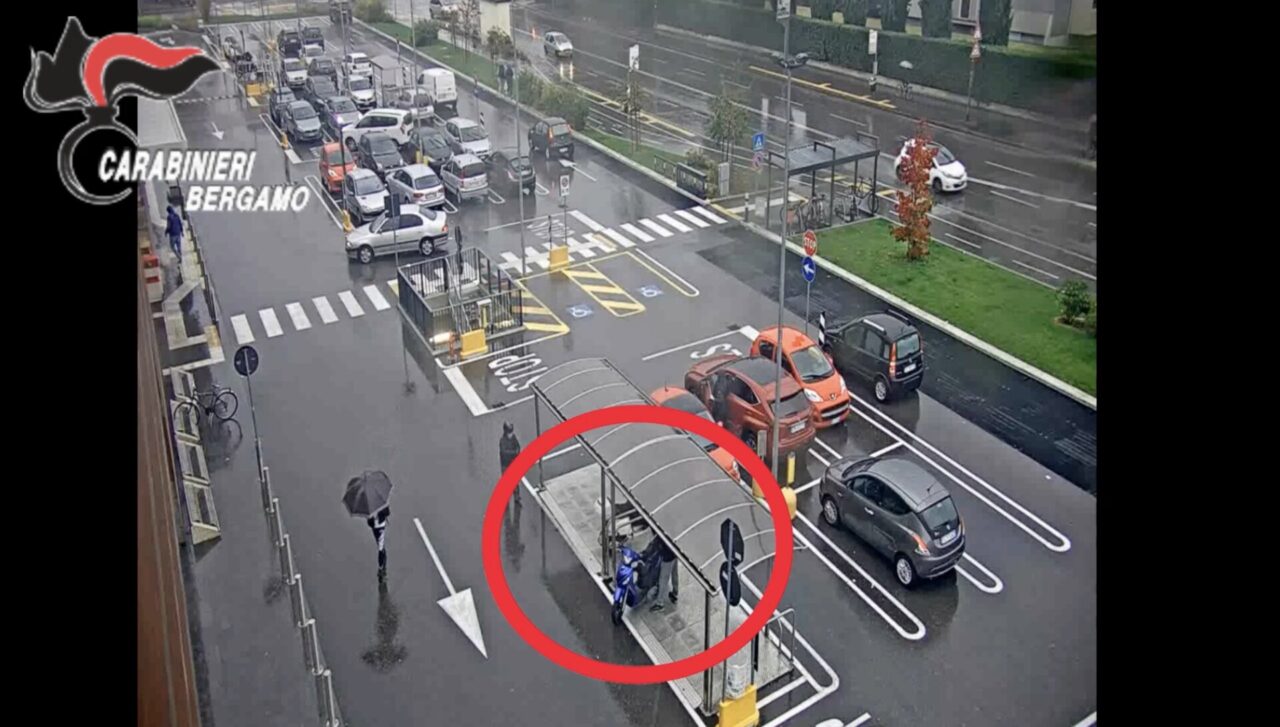 Aggredirono una donna con spray urticante rubandole 30 mila euro: in carcere una coppia