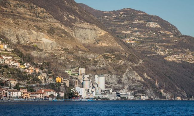 Frana sopra Tavernola, geologi al lavoro per consegnare domani i modelli sugli scenari di rischio