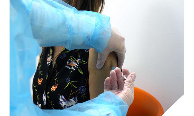 Habilita: al via le vaccinazioni per il personale scolastico e le Forze dell’Ordine