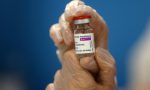 Come si è arrivati alla sospensione del vaccino AstraZeneca e cosa deve decidere l'Ema giovedì